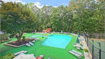 House, Multiple Beds (Angel's Roost #1320) | Pool