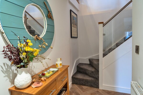 Living room - Coach House by Holcombe Beach & Coastal Path (Dawlish)