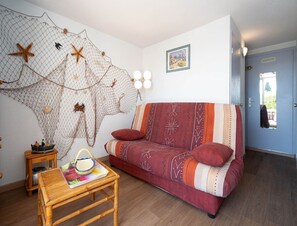 Living room - Apartment in Agde for Four Guests (Agde)