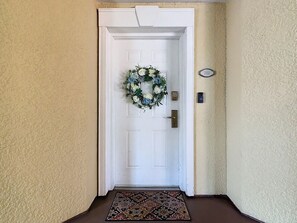 Interior - Reunion Charming Cozy Golf-Front Condo, Sunset Views (Kissimmee)