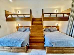 4 bedrooms, in-room safe, travel cot, WiFi