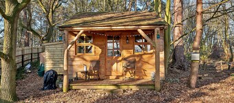 Lodge in Suffolk Countryside With BBQ