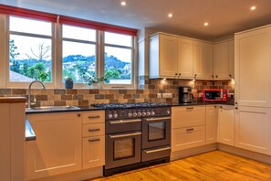 Private kitchen - Cottage in Minehead Near Exmoor National Park (Minehead)