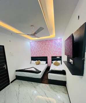 Chambre quadruple familiale | AccĂšs au Wi-Fi (inclus)