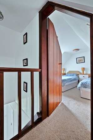 Cottage - Cottage by Loch With Stunning Views (Lochgilphead)