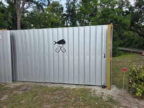 Property grounds - Stay at The Rusty Hooker a Cozy Camper in Perry Fl (Perry)