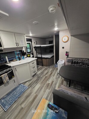 Private kitchen - Stay at The Rusty Hooker a Cozy Camper in Perry Fl (Bell)