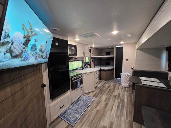 1 غرفة نوم وواي فاي وملاءات أسرّة