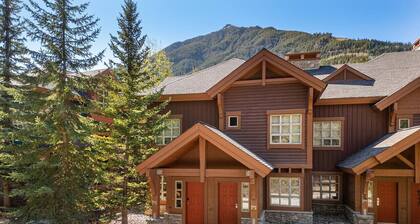 Riverbend Retreat | Hot Tub | Pools | Pets | Creek