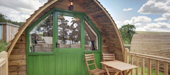 Cabin by the Lake Near Historic Bristol Lodge