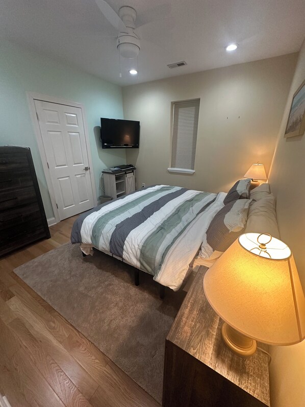 2 chambres, fer et planche à repasser, Wi-Fi gratuit, draps fournis
