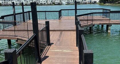 Fun 1-bedroom apartment with WiFi, lake in fabulous Houston