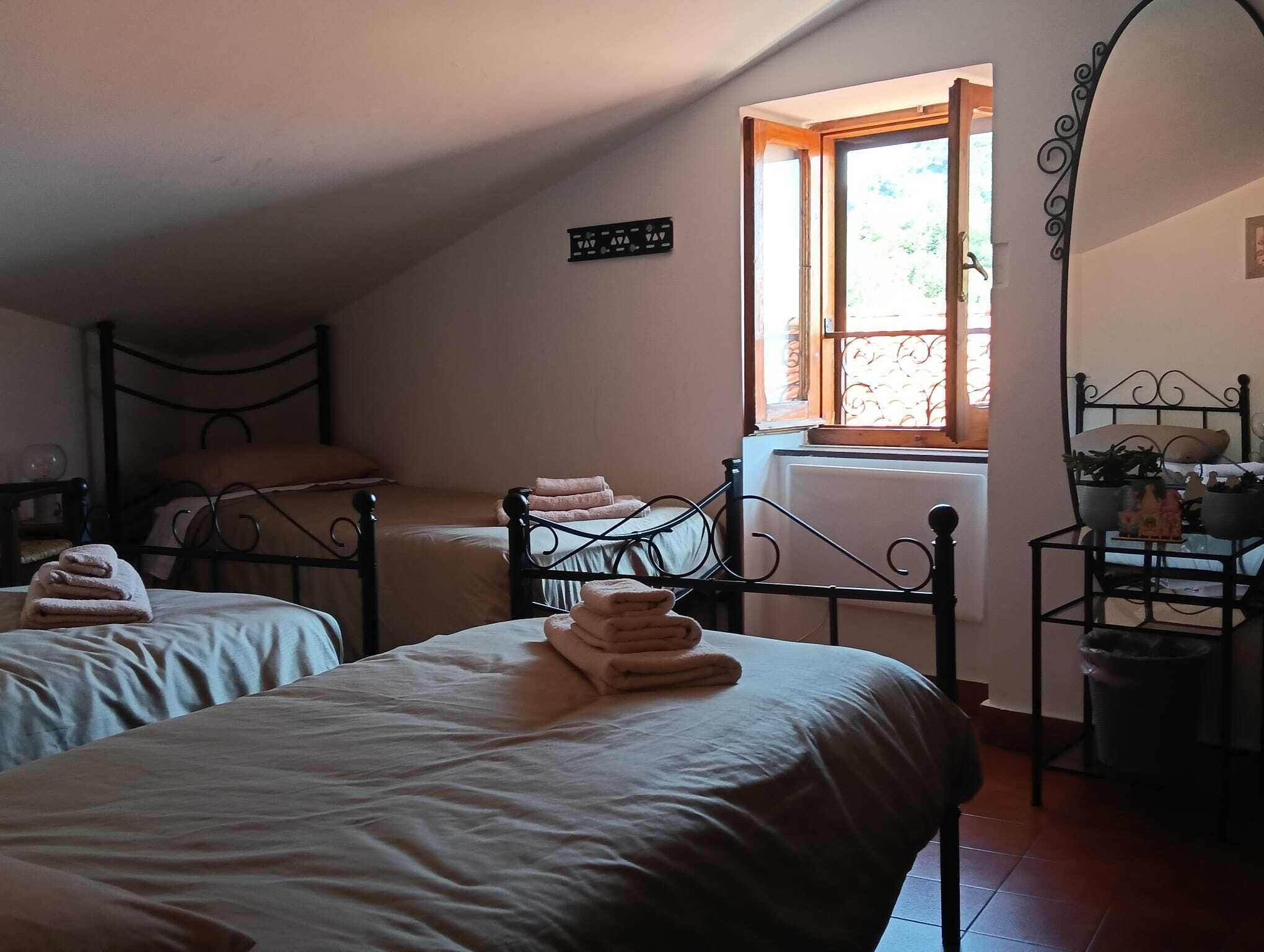 2 bedrooms, travel crib, free WiFi, bed sheets