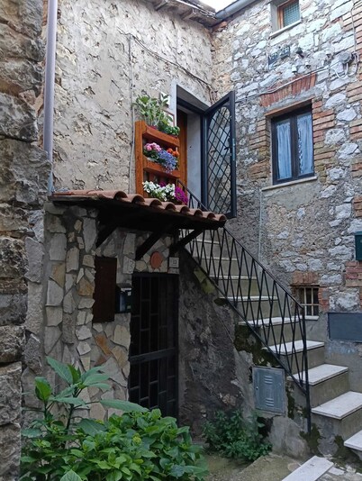 The Arch House: history, comfort and views all in one