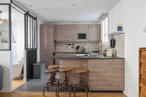 Apartment | Eigene Küche | Kühlschrank