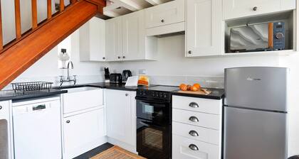 Cottage in Llangybi Near Criccieth Beach