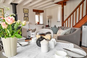 House | Dining
