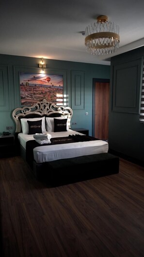 Premium Double Room, Mountain View | In-room safe, desk, laptop workspace, soundproofing - Hmz Premium (Cekmekoy)