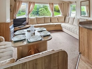 Living area - 3 bedroom accommodation in Ruthin and the Clwydian Range (Ruthin and the Clwydian Range)