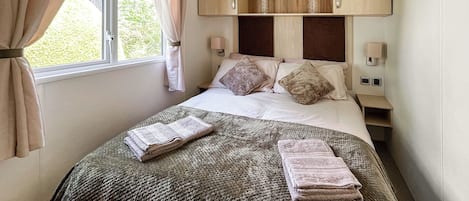 3 makuuhuonetta, ilmainen Wi-Fi, vuodevaatteet