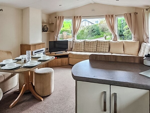 Living area - 3 bedroom accommodation in Ruthin and the Clwydian Range (Ruthin and the Clwydian Range)