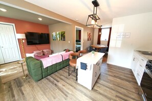 Smart TV, tenis de mesa y libros 