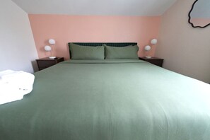 6 bedrooms, iron/ironing board, travel cot, free WiFi
