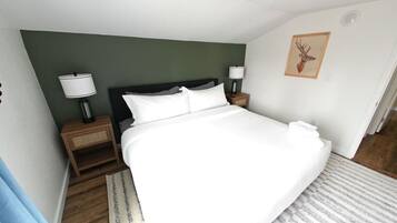 6 chambres, fer et planche à repasser, lit parapluie, Wi-Fi gratuit