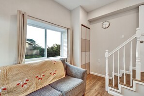 Interior - Stunning Ocean Mountain View Near SF+Beach 2Suites (Pacifica)