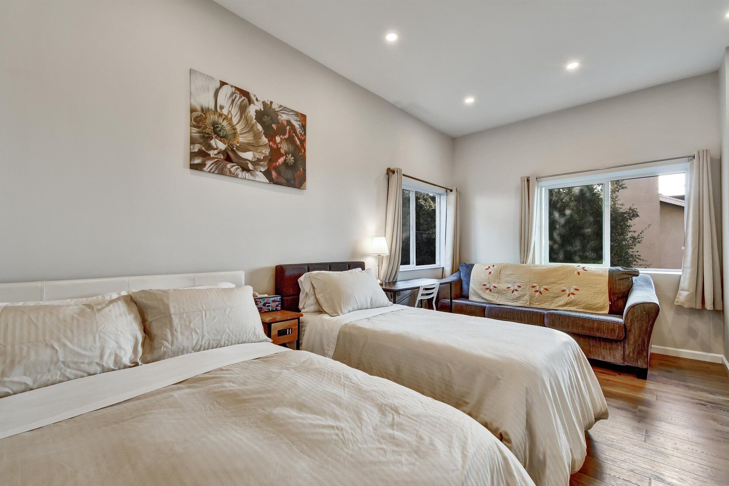 2 bedrooms, desk, iron/ironing board, free WiFi