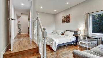 2 habitaciones, escritorio, tabla de planchar con plancha y wifi gratis