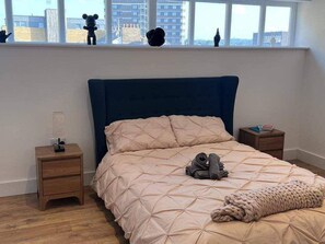 House | 4 bedrooms, free WiFi, bed sheets - London Luxury House With 5 Bedrooms (London)