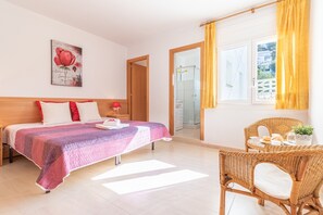 Villa | 3 bedrooms, iron/ironing board