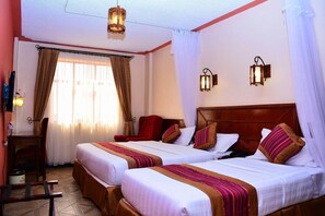 Deluxe Twin Room, City View | Desk, laptop workspace, soundproofing, free WiFi - Seasons Airport Hotel (Nairobi)