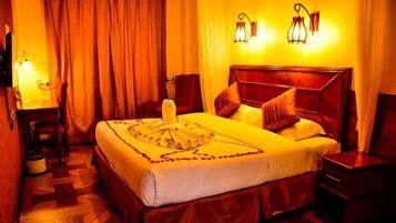 Deluxe Double Room, City View | Desk, laptop workspace, soundproofing, free WiFi