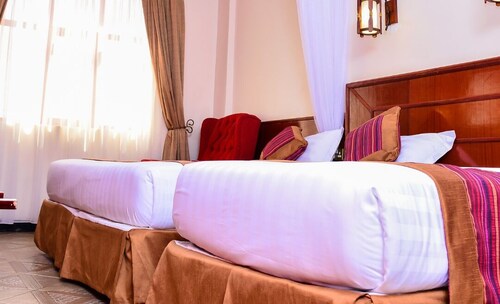 Seasons Airport Hotel