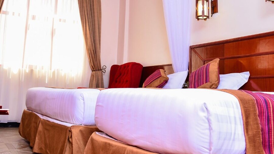 Seasons Airport Hotel