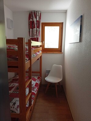 3 bedrooms