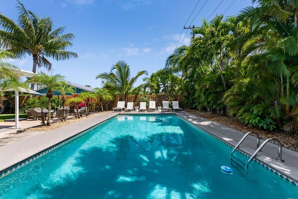 Outdoor pool, a heated pool