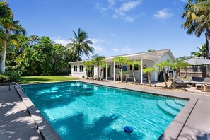 Outdoor pool, a heated pool