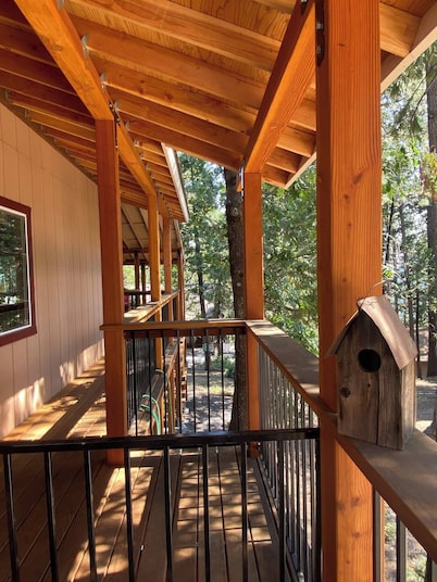 Charming 4-bedroom cabin with WiFi, AC, 5 miles from Pinecrest Lake/Dodge Ridge