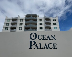 Exterior - Sunset Sand Apt a charming 1-bedroom apartment in beautiful Rincón. (Rincón)