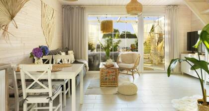 Beachside House in Kopan With Heated Pool