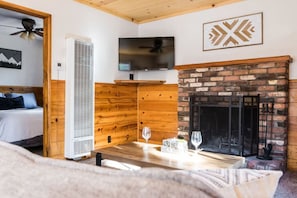 1 chambre, bureau, Wi-Fi, draps fournis