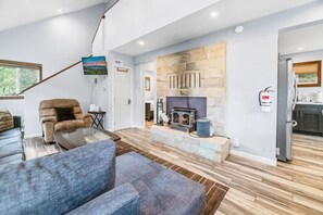 TV, fireplace - Steps Away from Bear Mtn-Close to Zoo/Trails/Views (Big Bear Lake)