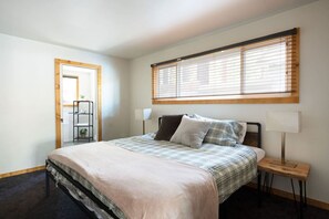 3 quartos, escrivaninha, ferros/tábuas de passar roupa, Wi-Fi