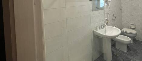 Apartment, Mountain View | Bathroom | Combined shower/tub, hair dryer, towels, soap