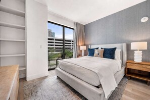 1 bedroom, desk, iron/ironing board, WiFi - Smart Brickell Balcony Pool & Gym (Miami)