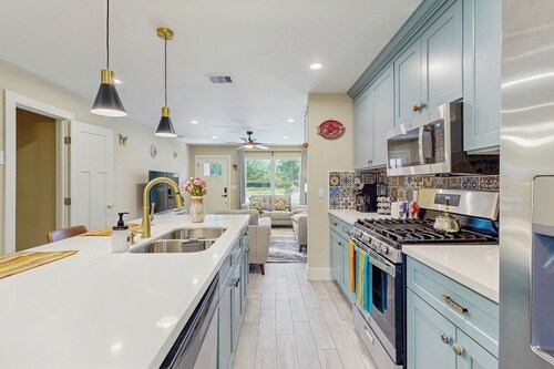 New  Built House with Style..B.