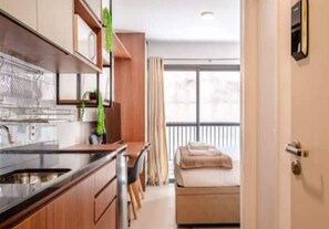 1 chambre, fer et planche à repasser, Wi-Fi, draps fournis